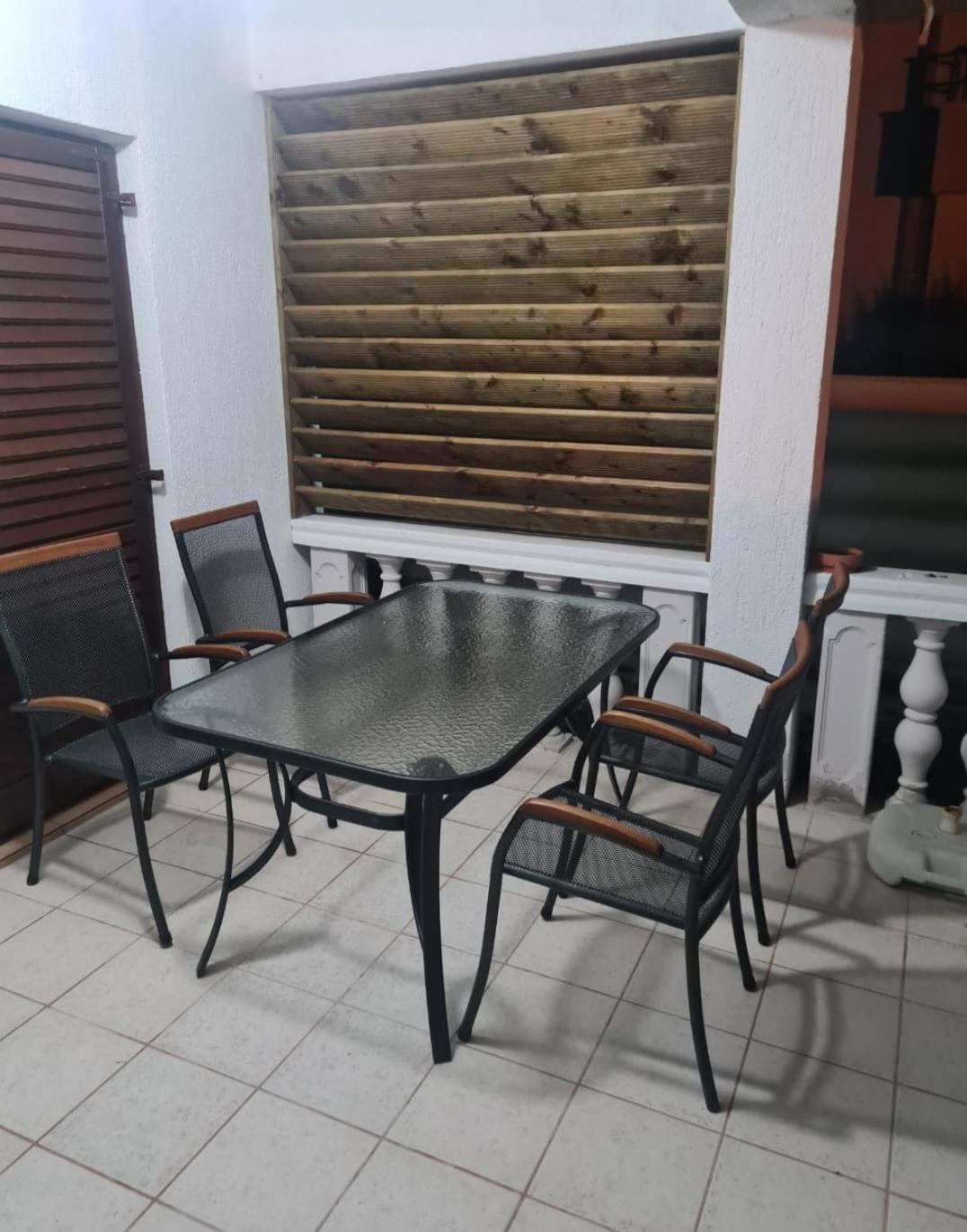 ורסי Apartman Mihaela מראה חיצוני תמונה